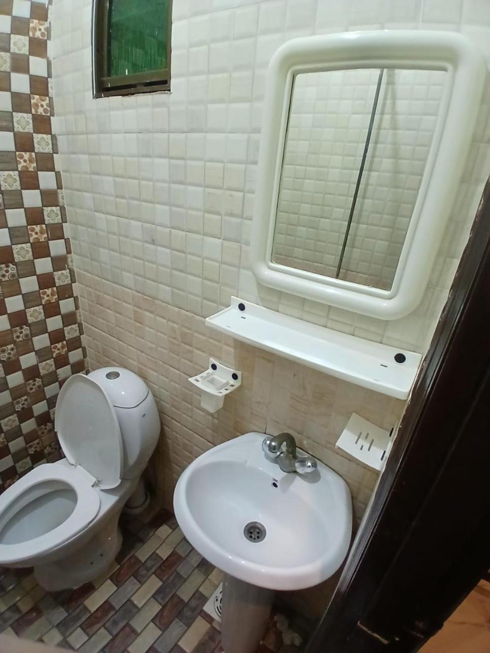 קראצ'י Goho Rooms Badar מראה חיצוני תמונה